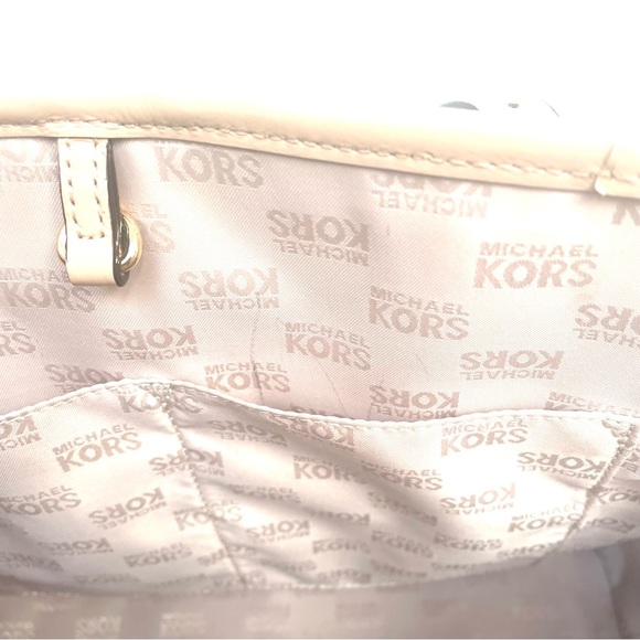 Michael Kors Jet Set Oyster Sm Carryall Tote W/ Allover Embossed 'MK' Signature - Picture 13 of 16